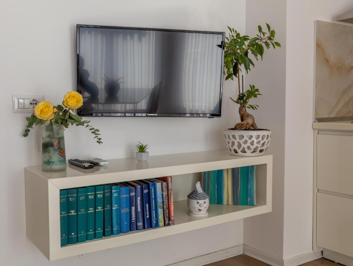 Апартаменты New Apartament Тирана Экстерьер фото
