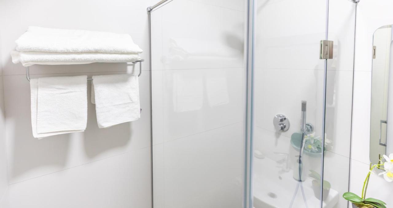 Апартаменты New Apartament Тирана Экстерьер фото