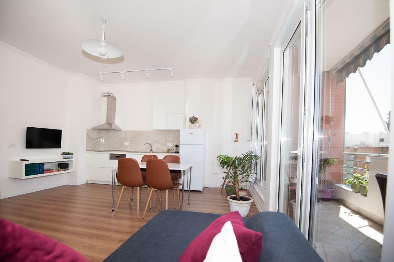 Апартаменты New Apartament Тирана Экстерьер фото